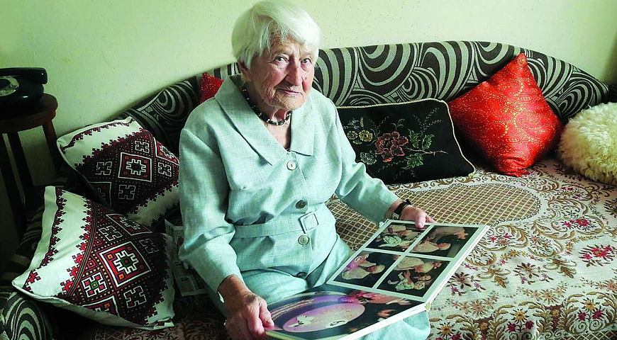 100f7 979adc50a64c0c318d7cb9e090e9f8f2