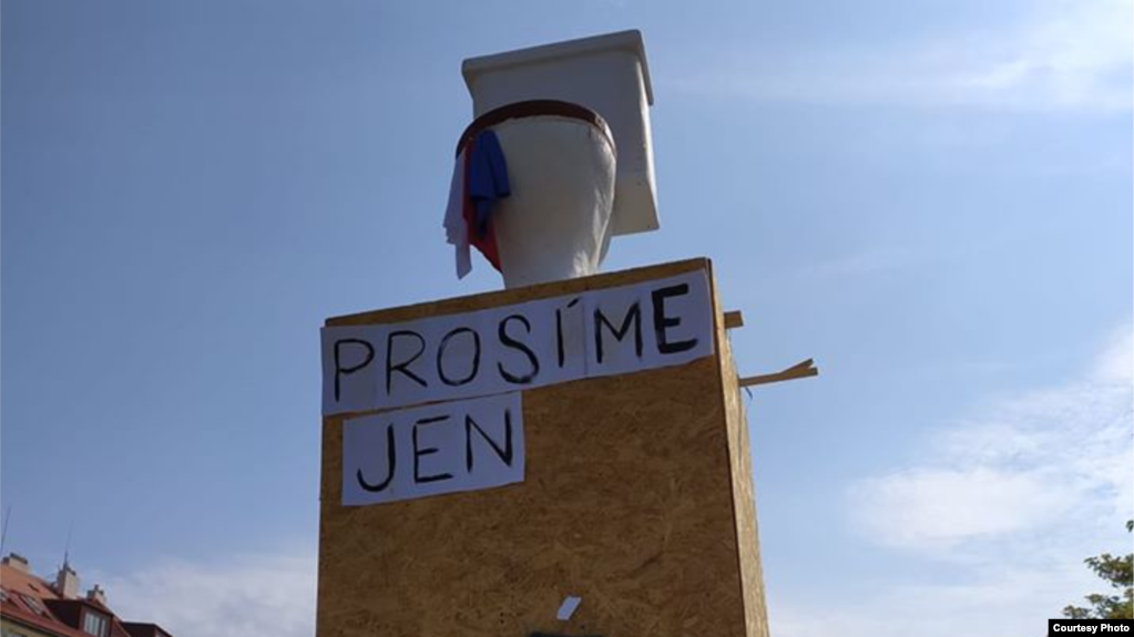 B6E121EC 74E3 4B96 99D0