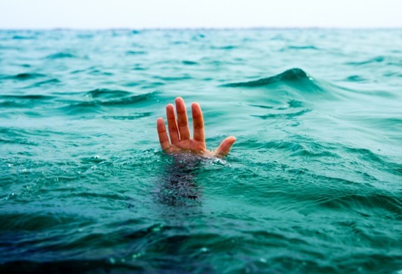 7d6eb7d4bdcfb62cff6705c0926f05cd30345597