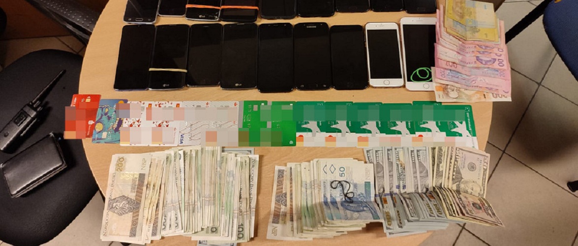 u Varshavi zatrymano dvoh ukrayintsiv za bankivske shahrajstvo