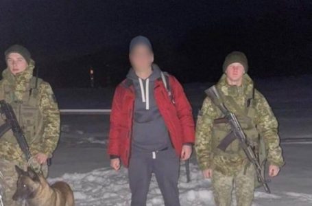 “Йшов пішки до Польщі на заробітки”: на кордоні у горах затримали українця, якому заборонено виїзд за межі країни
