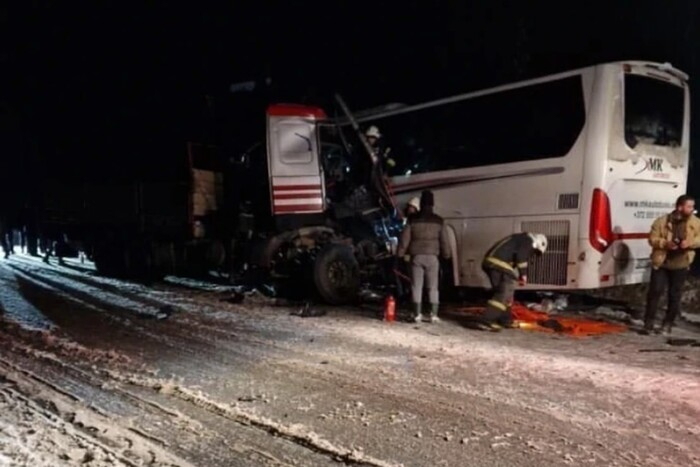 1669613693 4 main v1669584019