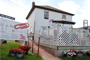 обміняв скріпку