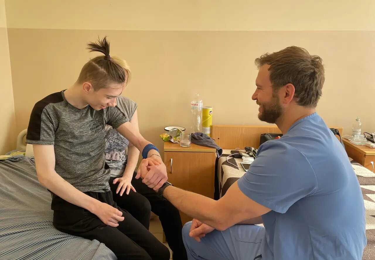 16 років в інвалідному візку