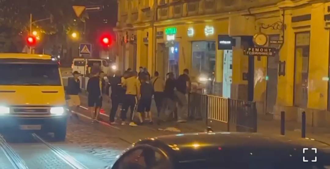 масова бійка