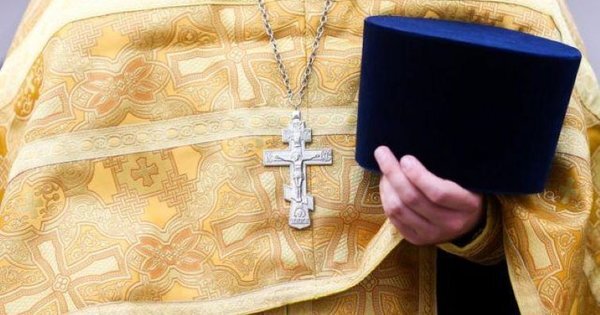 священнослужителів