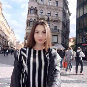 в Італії