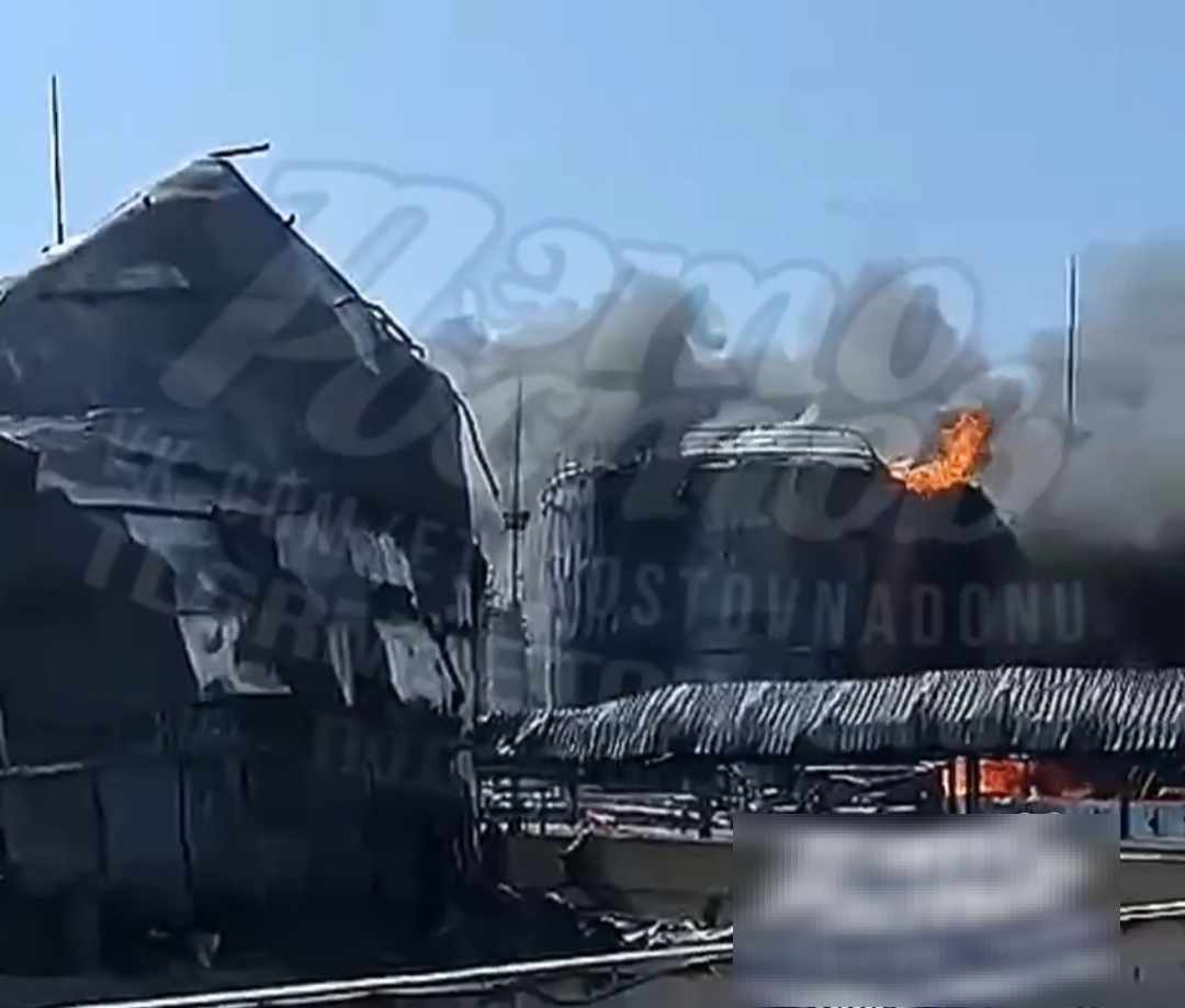 місцеві мешканці (нафтобази)