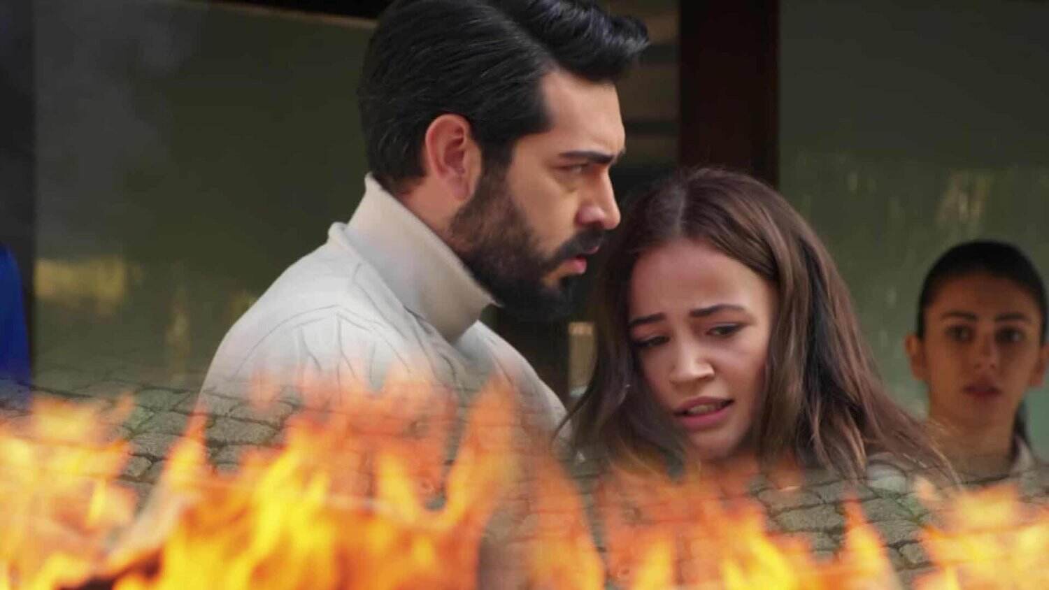 турецький серіал "Кроваві квіти"