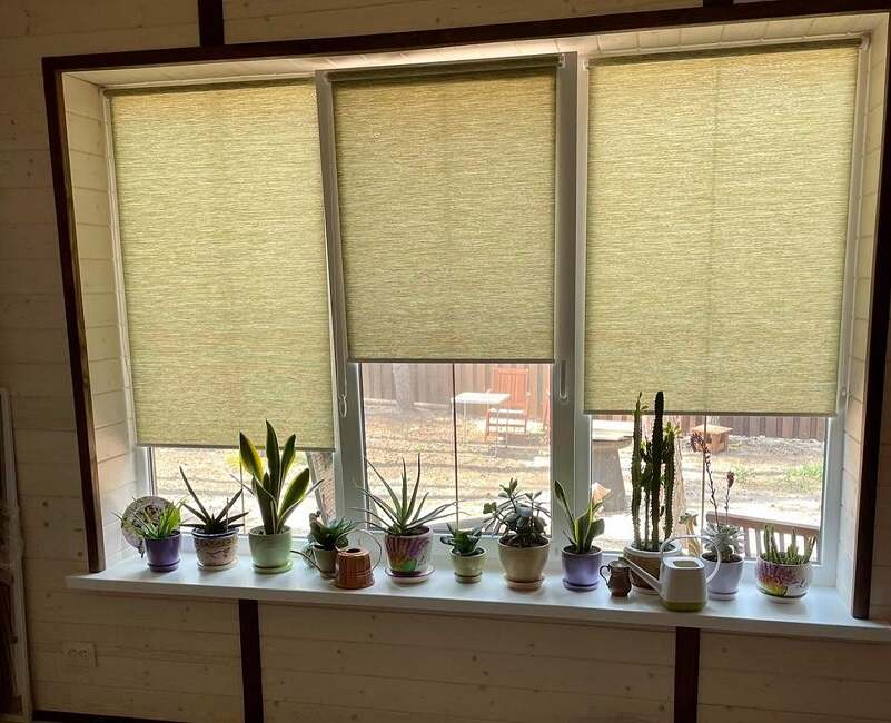 Жалюзі на вікно кухні