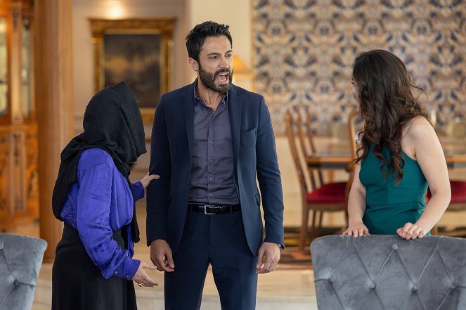 Турецький серіал "Кума" (Kuma – The Other Wife)