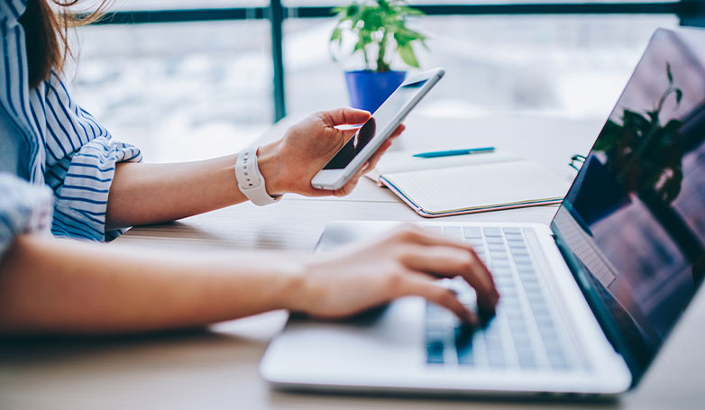 Сайт чи соцмережі