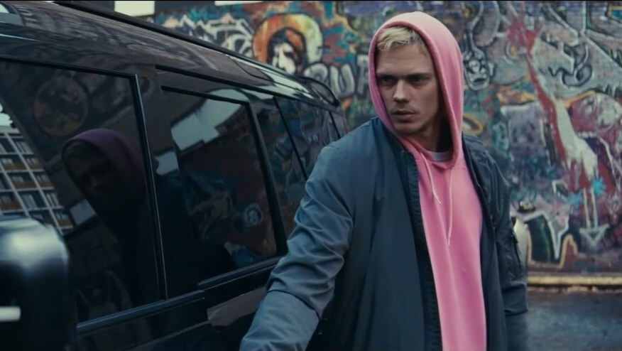 відгуки на фільм Під замком (2025)