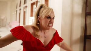 рецензія Шпигунка на весіллі 2025