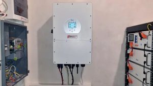 Гібридний інвертор Deye SUN-20K-SG01HP3-EU-AM2