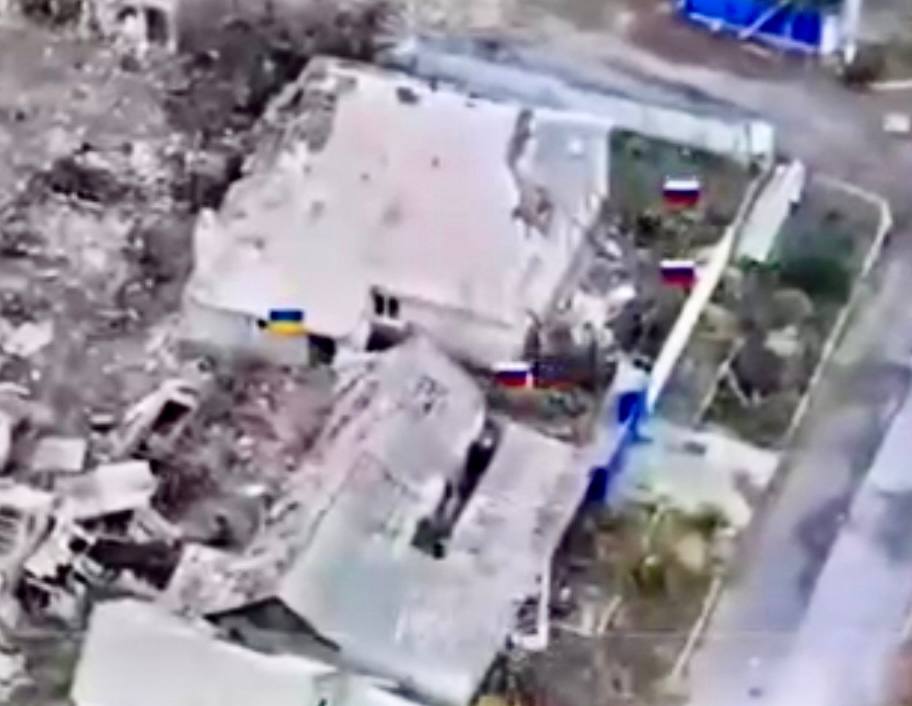 воїн ЗСУ у ближньому бою