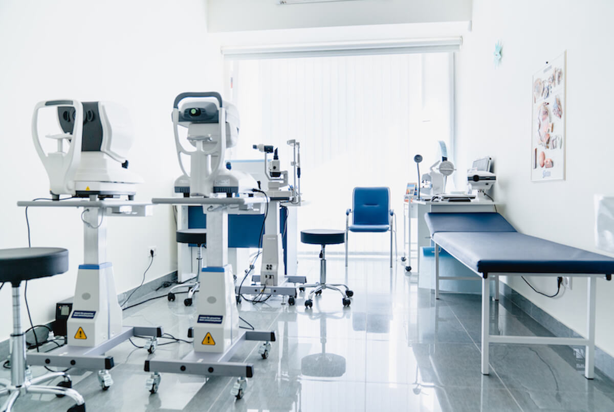 офтальмологічне обладнання