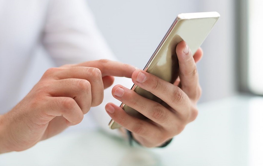 телефонують з незнайомих номерів