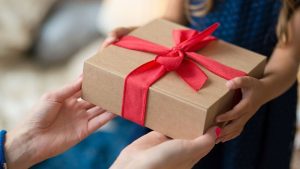 привітати з Днем народження